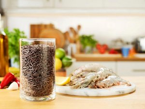 Calysta protein improves shrimp survival during EMS challenge