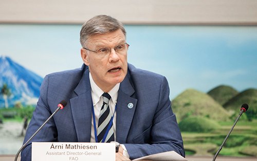 Look to the oceans for alternative aquafeeds, FAO's Mathiesen tells Aqua-Nor