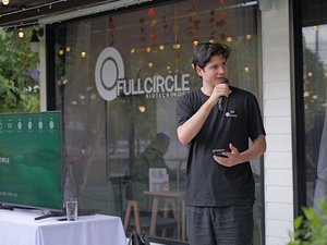 Felix Collins, FULL CIRCLE