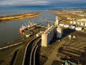 Port-of-Grays-Harbor_1200x800-1024x683